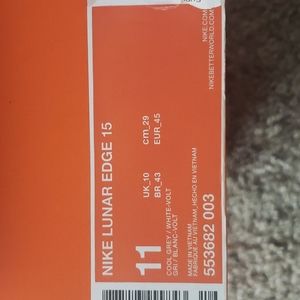 Nike lunar edge 15